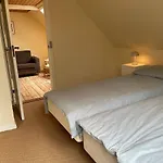Homestay In Charming House On The Countryside *