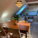 Homestay In Charming House On The Countryside Ronne