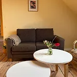 In Charming House On The Countryside Homestay *