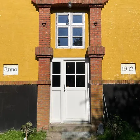 Homestay In Charming House On The Countryside Close To The